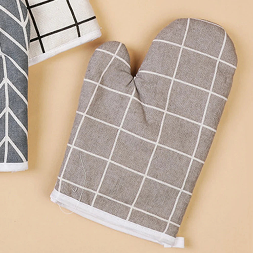Kitchen Baking Temperature Resistant And Insulated Gloves 1 pc